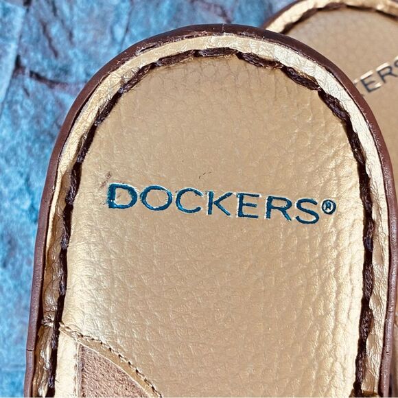 Dockers Beige Leather Sandals Slip On Style Womens Size 7 Low Heel Cushioned - Picture 9 of 10